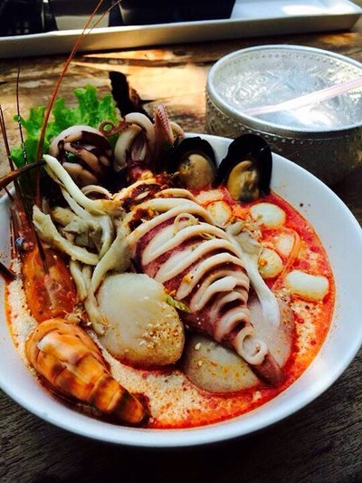 ก๋วยเตี๋ยวผู้พัน