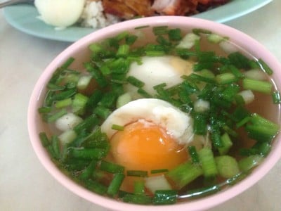 ข้าวหมูแดงแสงทอง