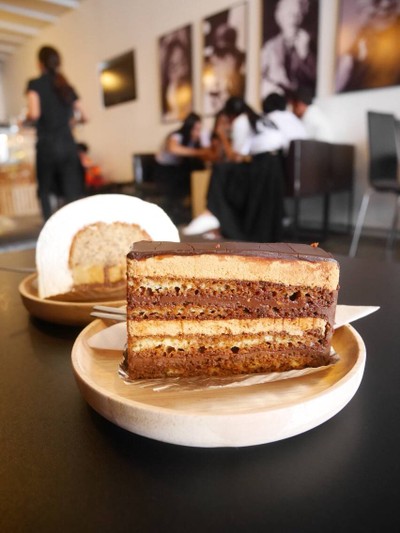 Mac-Chiato House Cake Box (มัคคิเอโต้เฮ้าส์ เค้กบ็อกซ์) Mac-Chiato House Cake Box (มัคคิเอโต้เฮ้าส์ เค้กบ็อกซ์)