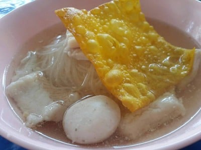 พ. ใจก๋วยเตี๋ยวปลา (PHO CHAI FISH NOODLE) พ. ใจก๋วยเตี๋ยวปลา (PHO CHAI FISH NOODLE)