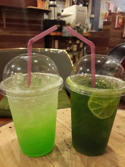 แคนตาลูปโซดา&ชาเขียวมะนาวน้ำผึ้ง 25บาท