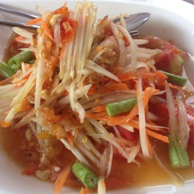 ไก่ทอดเดชา ชีอุทิศ