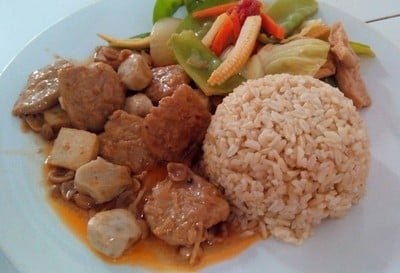 มังสวิรัติ & เจ by ครัวญาติธรรม