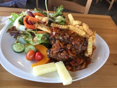 สวนผัก โอ้กะจู๋ สันทราย