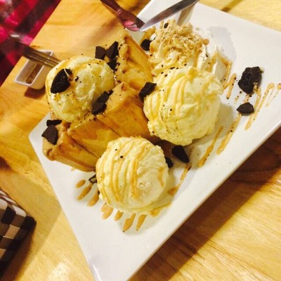 Tomu Sushi Bar (โทมุ ซูชิ บาร์) Tomu Sushi Bar (โทมุ ซูชิ บาร์)