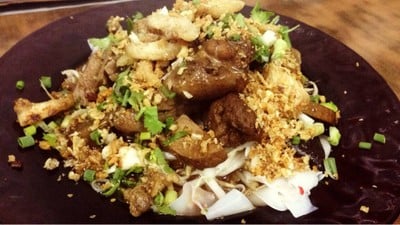 ก๋วยเตี๋ยวหลอดเซี่ยงไฮ้ (ร้านเฮียหลอ)