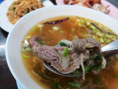 นายเรืองลาบเป็ด