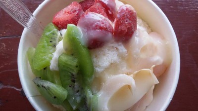 ลิ้นจี่, กีวี่, สตอเบอรี่ 49-.บาท