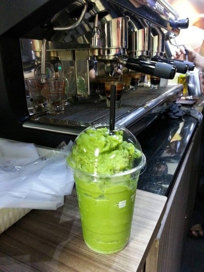 Staff Coffee (สตาร์ฟคอฟฟี่) ตึกสินธร Staff Coffee (สตาร์ฟคอฟฟี่) ตึกสินธร