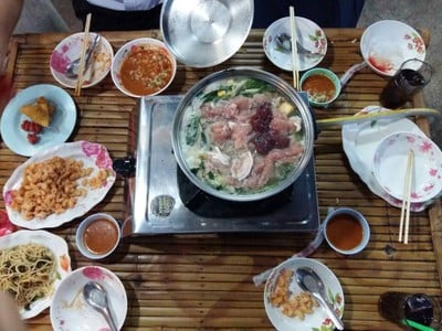 ใบเตยจิ้มจุ่ม (BAI TOEI CHIM CHUM RESTAURANT) ใบเตยจิ้มจุ่ม (BAI TOEI CHIM CHUM RESTAURANT)