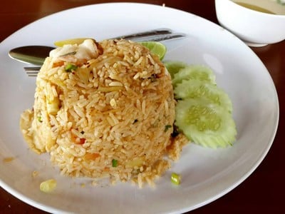 ข้าวผัดซีฟู๊ดต้มยำ