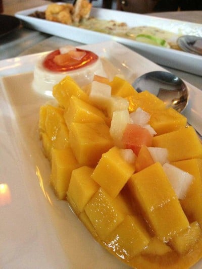 Kopi De Phuket Cafe’ & Restaurant ร้านอาหารพื้นเมือง และกาแฟ โกปี๊ เดอ ภูเก็ต