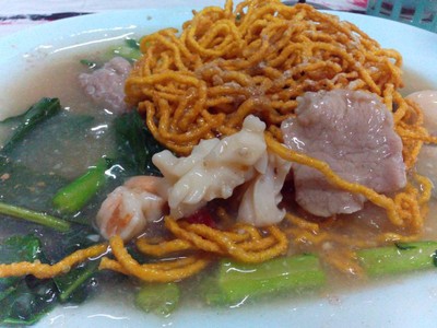กนกซุปเปอร์ราดหน้า กนกซุปเปอร์ราดหน้า