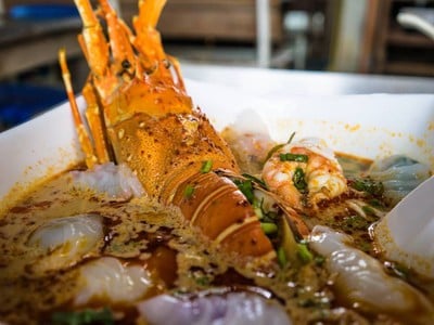 ก๋วยเตี๋ยวปากหม้อ เรนโบว์