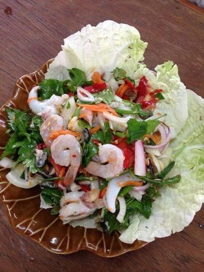 ครัวแม่สุนทร สว่างแดนดิน ครัวแม่สุนทร สว่างแดนดิน