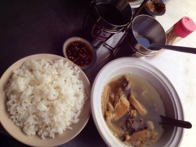 ต้มพุงเนื้อกับข้าวเปล่า