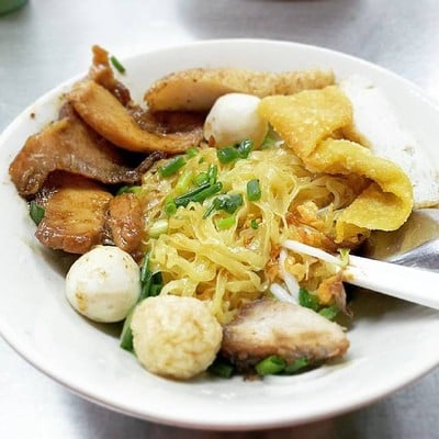 ก๋วยเตี๋ยวรู ตลาดน้อย