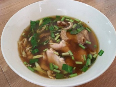 ต้มเนื้อ-หมู บ้านสิงห์@เขาเต่า