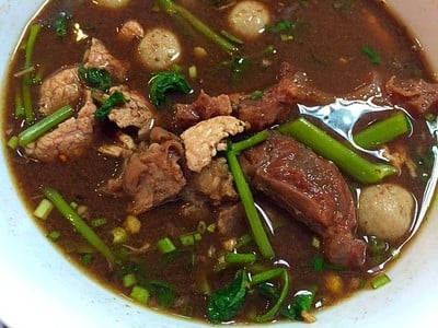 ก๋วยเตี๋ยวเฉินหลงละม้ายสงเคราะห์