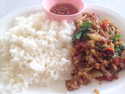 หอยทอด ผัดไทย นายนัฐ (อ้วนจัง)