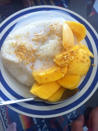 ข้าวเหนียวมะม่วงป้าเจือ (Kao Nieo Ma Muang Pa Jue) ข้าวเหนียวมะม่วงป้าเจือ (Kao Nieo Ma Muang Pa Jue)