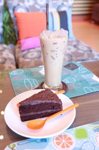 First Coffee (เฟิร์ส คอฟฟี่) First Coffee (เฟิร์ส คอฟฟี่)