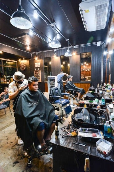 California Barber & Coffee Shop