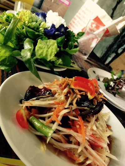 ครัวครูบุษบา ผัดไทยกุ้งสด แกลง ระยอง (ผัดไทยกุ้งสด) ครัวครูบุษบา ผัดไทยกุ้งสด แกลง ระยอง (ผัดไทยกุ้งสด)