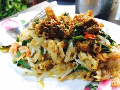 ผัดไทหมูกรอบ มาลัยแมน