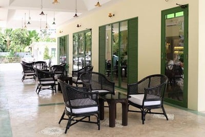 ปราย ระย้า Local Phuket Cuisine , Sukhumvit 8 ( 350 M. form BTS NaNa )