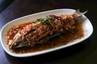 ปราย ระย้า Local Phuket Cuisine , Sukhumvit 8 ( 350 M. form BTS NaNa )