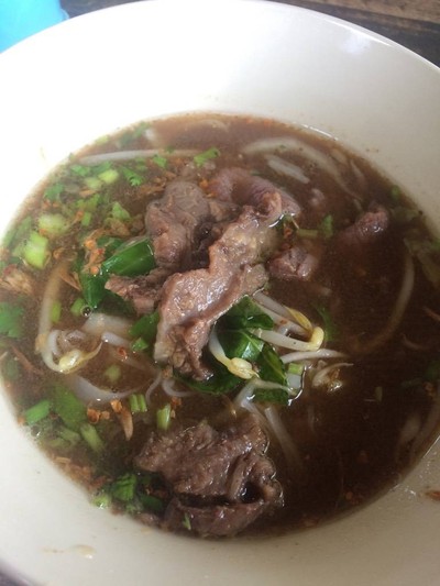 เล็กเนื้อสดนำ้ใส