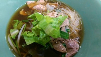 ก๋วยเตี๋ยว วัดดงมูลเหล็กอารี