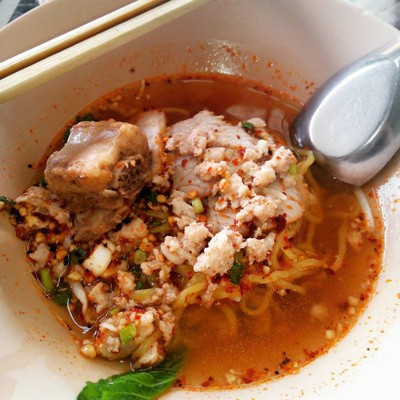 ก๋วยเตี๋ยวดู๋ดี๋ ซอยโรงแรมเมอร์ลินภูเก็ต