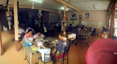 เจ๊น้อยข้าวมันไก่