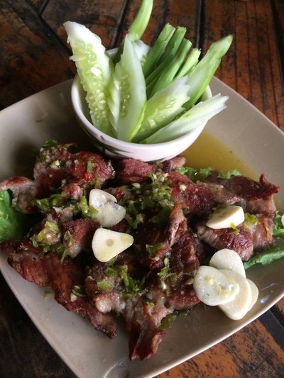 ร้านท่าน้ำต้นกุ่ม