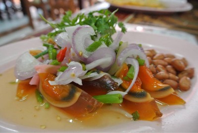 ข้าวต้ม 1 บาท สี่แยกกลางเวียง (ข้าวต้ม 1 บาท) ข้าวต้ม 1 บาท สี่แยกกลางเวียง (ข้าวต้ม 1 บาท)