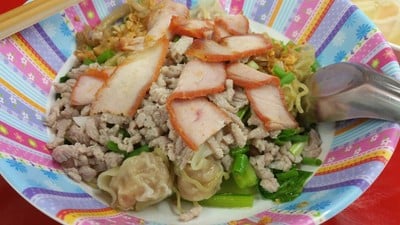 บะหมี่เกี๊ยวหมูแดงเพิ่มหมูสับ