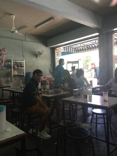 เย็นตาโฟยมราช ( ข้างโรงรับจำนำ ) โคราช