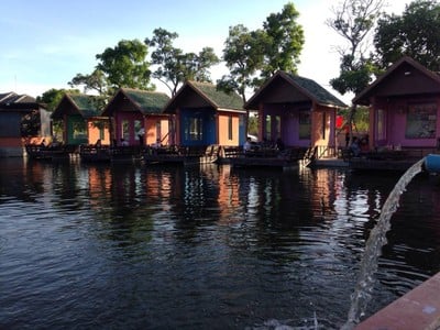 ระเบียงเคียงน้ำ