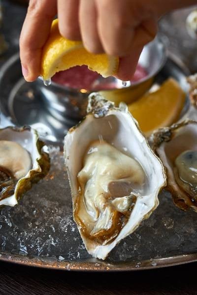 Crab and Claw (แคร็บ แอนด์ คลอว์) The EmQuartier Crab and Claw (แคร็บ แอนด์ คลอว์) The EmQuartier