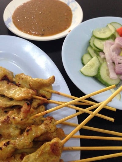 ข้าวมันไก่รักกาแฟ