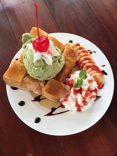 กาแฟบ้านรถเขียว (Green Van Coffee House) กาแฟบ้านรถเขียว (Green Van Coffee House)