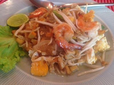 ผัดไทยกุ้งสด