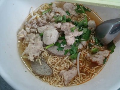 มาม่าต้มยำใบตำลึง ราคา 50 บาท