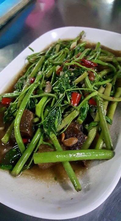 ซ้งเป็ดพะโล้ สี่แยกวังหิน