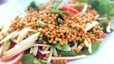 ยำไข่แมงดาทะเล 