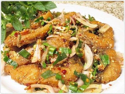 ผัดไทยไก่ฉีก♨️หมี่ไก่ฉีก+เกี๊ยวกรอบ ผัดไทยอาม่า พัทยา