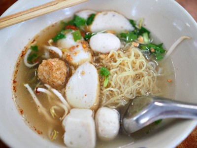 ก๋วยเตี๋ยวลูกชิ้นปลานายเงี๊ยบ พุทธมณฑลสาย 4