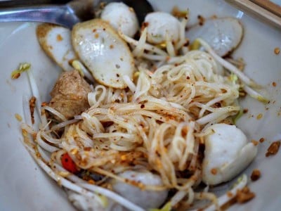 ก๋วยเตี๋ยวลูกชิ้นปลานายเงี๊ยบ พุทธมณฑลสาย 4